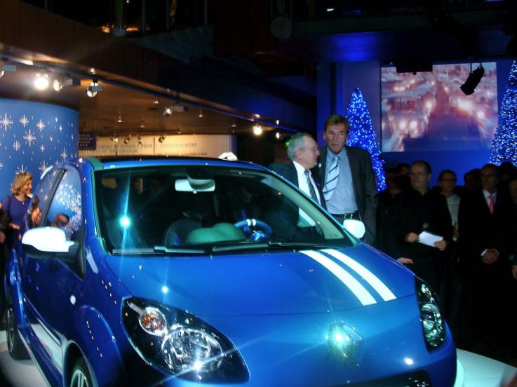 Le mardi 24 novembre, l'Atelier Renault organisait une soirée privée à l'occasion de la présentation de sa nouvelle Gordini. André en était l'invité d'honneur.