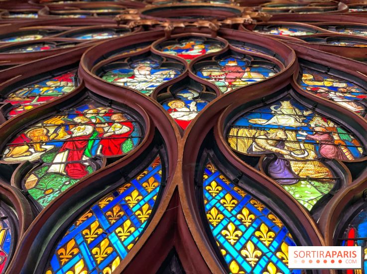 La Sainte-Chapelle et ses 1113 vitraux, un véritable joyau gothique à Paris