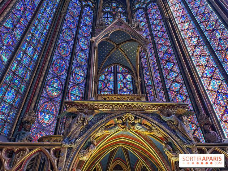 La Sainte-Chapelle et ses 1113 vitraux, un véritable joyau gothique à Paris