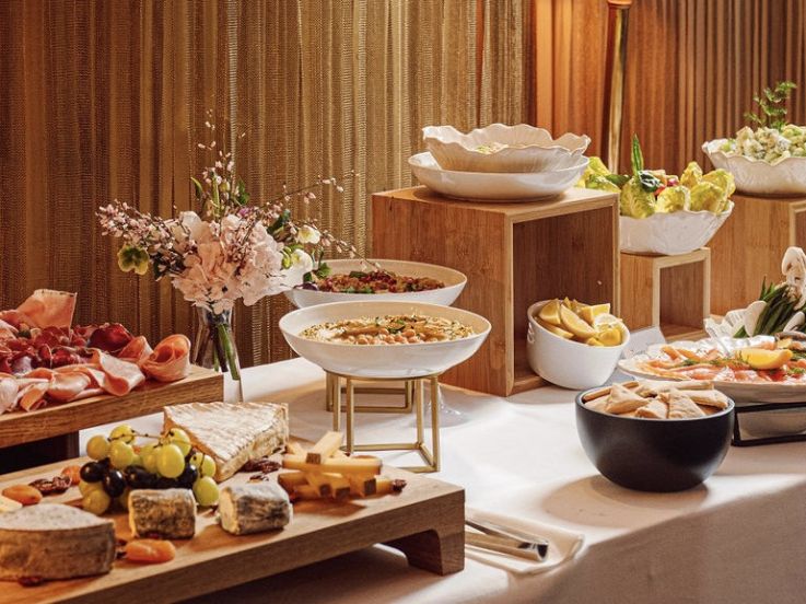 Le brunch chic du dimanche et ses animations pour les enfants, au Matignon (8e)