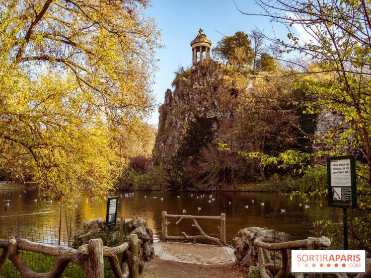 Le parc des Buttes-Chaumont, le plus grand parc de charme de Paris au  paysage de montagne 