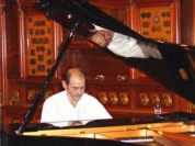 Eric Henry Greard (piano)