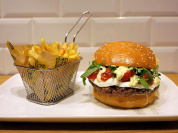 Mamie Burger livre à domicile pour la coupe du monde 2014