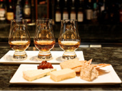 Dégustation fromages et whiskies au Vin Qui Parle