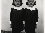 Diane Arbus, Jumelles identiques 