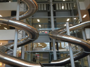 Domus, le centre dédié à la maison fait peau neuve avec ses deux toboggans !