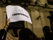 Un cri d’amour pour Mains d’œuvres : manifestation de soutien devant la Mairie de Saint-Ouen 