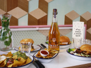 Sassy et PNY arrosent la fête des voisins !