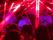 Be Rave X Gaspacho Record, la soirée groovy qui prolonge l'été au Petit Bain à Paris