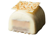 Bûche de Noël 2019 de Noura par Christophe Michalak