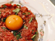 La recette du tartare de bœuf de la Brasserie Rosie