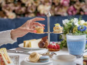 Tea Time Bridgerton Ladurée