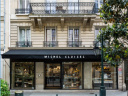 Michel Cluizel ouvre son salon de thé à Neuilly