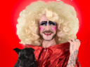 Lolla Wesh : un stand-up drag hors du commun au Théâtre du Marais 