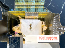 Yves Saint Laurent Beauty ouvre un pop up immersif dédié à ses nouveaux parfums, à Paris