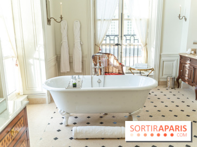 Airelles Château de Versailles, Le Grand Contrôle - hôtel -  salle de bain - baignoire