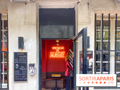 Le Double-Fond : un café-théâtre de magie emblématique dans le Marais
