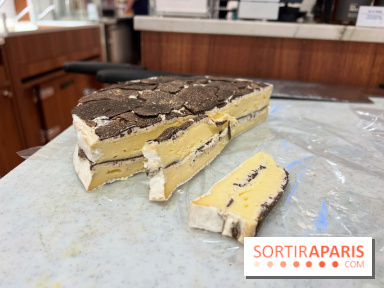 Fromagerie et cave à vin Source - Brie à la truffe
