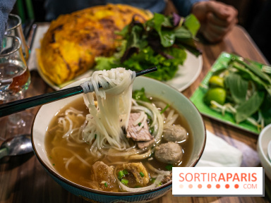 Pho Bom, le restaurant vietnamien, temple du pho et des nouilles Paris 13e -  pho bò đặc biệt