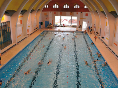 Les bains et piscines en île de France