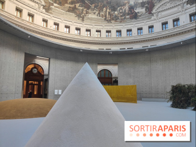 Minimal, quand l'art va à l'essentiel : l'exposition de la Bourse de Commerce se dévoile