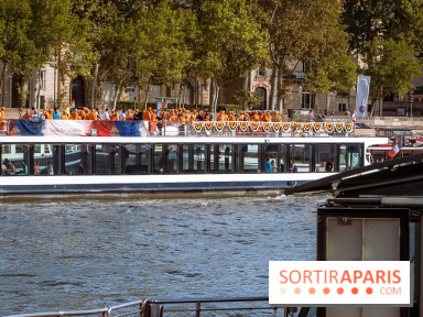 Défilé flottant sur la Seine : le Jal Yatra à Paris, les photos