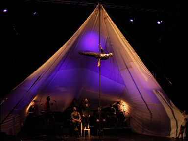 Blast de la compagnie Zanzibar, cirque Farouche au Cirque Electrique