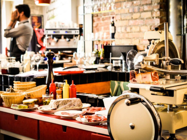 Ouverture de La Cantine Max Y Jeremy Faubourg Saint Denis