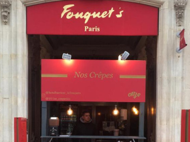 Le Fouquet's Paris propose de traditionnelles crêpes bretonnes