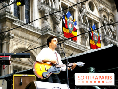 Antoine LéonPaul au Festival Fnac Live, le jeudi 21 juillet 2011, sur le Parvis de l'Hôtel de Ville