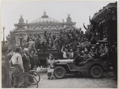 Paris libéré, Paris photographié au Musée Carnavalet