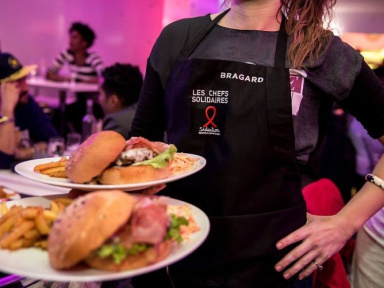 Chefs solidaires 2017: les chefs font des dons à Sidactions