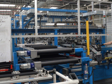 Coronavirus : une usine Renault contrainte de fermer pour "mesures de protection" insuffisantes