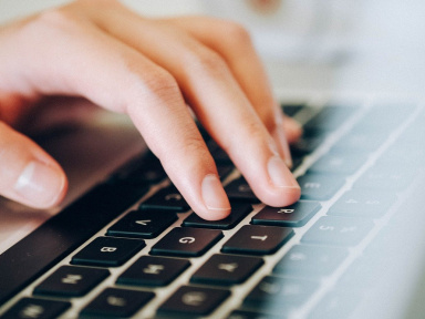 La loi Avia contre la haine en ligne adoptée par le Parlement