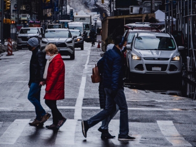 Covid-19 : les contaminations divisées par deux depuis janvier ?