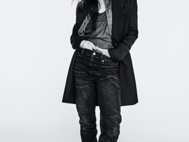 Charlotte Gainsbourg sort une collection pour Zara, avec des pièces jean intemporelles