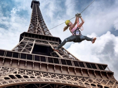 Un vol plané depuis la Tour Eiffel ?