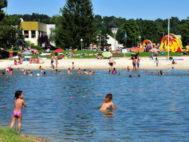 Base de Loisirs de Souppes-sur-Loing : Une Plage de Baignade Labellisée Pavillon Bleu 