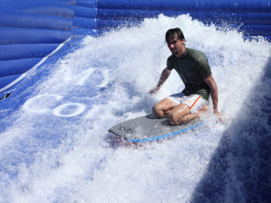 Lutèce plage de retour au Parc Astérix avec le surf