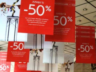 « Pose Shopping » : 4 jours de soldes exclusifs avec Elodie Frégé