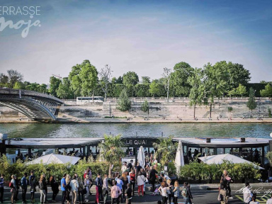 Mojo : la terrasse d’été sur la Péniche Le Quai