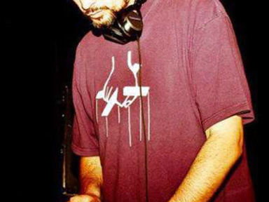 Back To Back au Batofar avec Volcov B2B Secret Guest