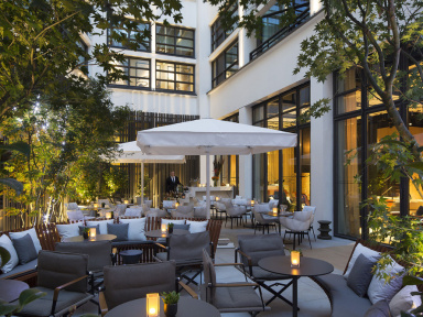 Le Patio de l'Hôtel Le Cinq Codet 