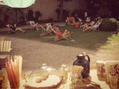 Café HEJ : le café estival éphémère de retour l’Institut Suédois