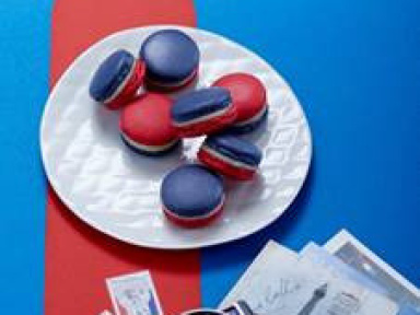 Euro 2016 : Macaron Cocorico by Eric Kayser 