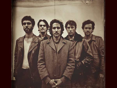 Feu ! Chatterton en concert au Bataclan de Paris en avril 2018