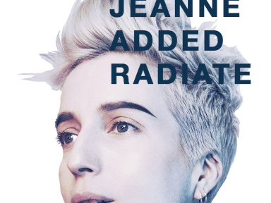 Jeanne Added en showcase à la Fnac Saint Lazare