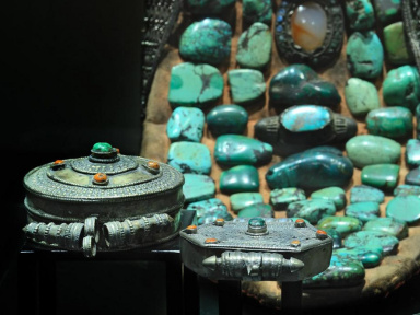 Exposition de Joaillerie ethnique ancienne au Banke hotel 5* Paris