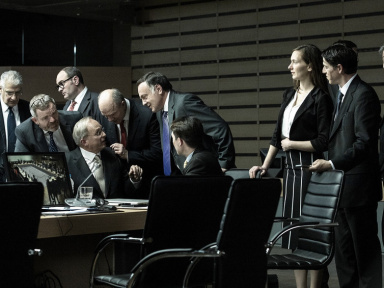 Adults in the Room de Costa-Gavras : la bande-annonce