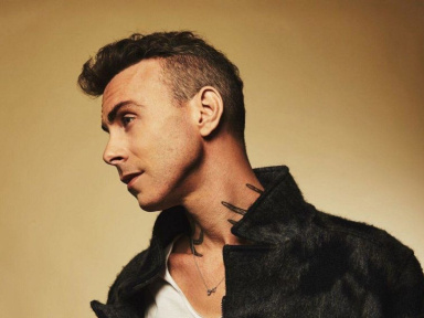 Asaf Avidan en concert au Zénith de Paris La Villette en 2021